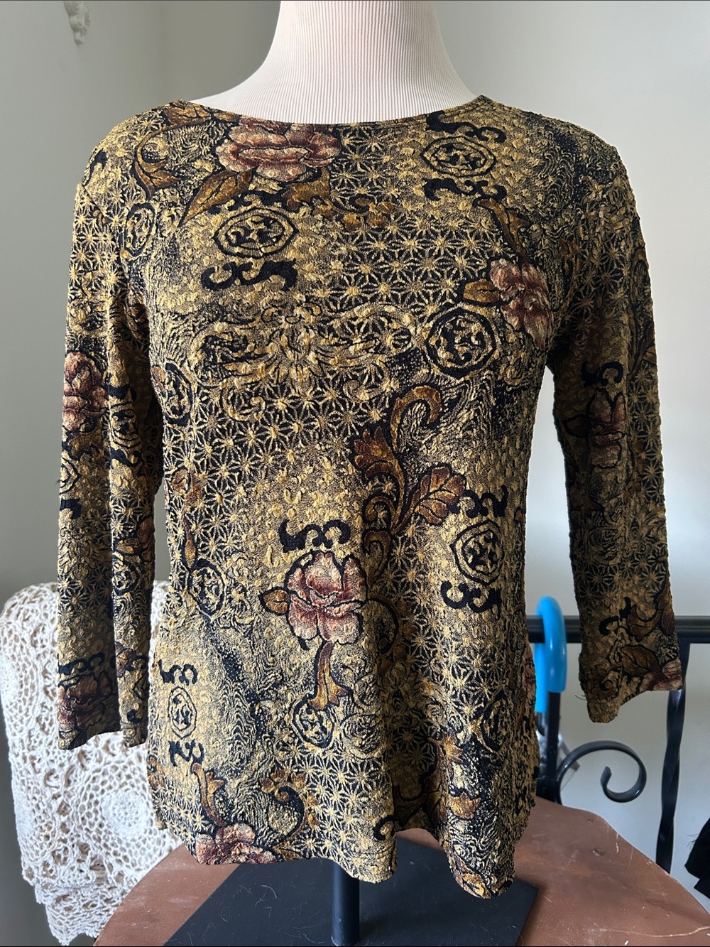 Vintage 90s floral notations top made in the USA